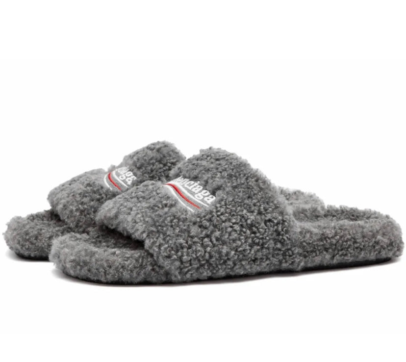BALENCIAGA FURRY Slides