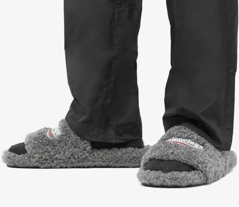 BALENCIAGA FURRY Slides